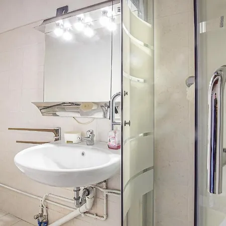 Ferienhaus Awesome In With Wifi Ziona